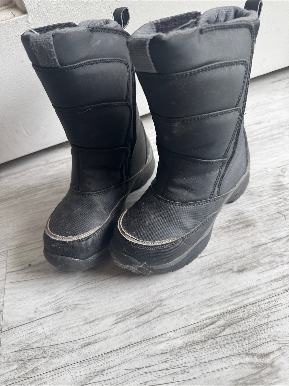 Kids Winter Boots - Black/Gray